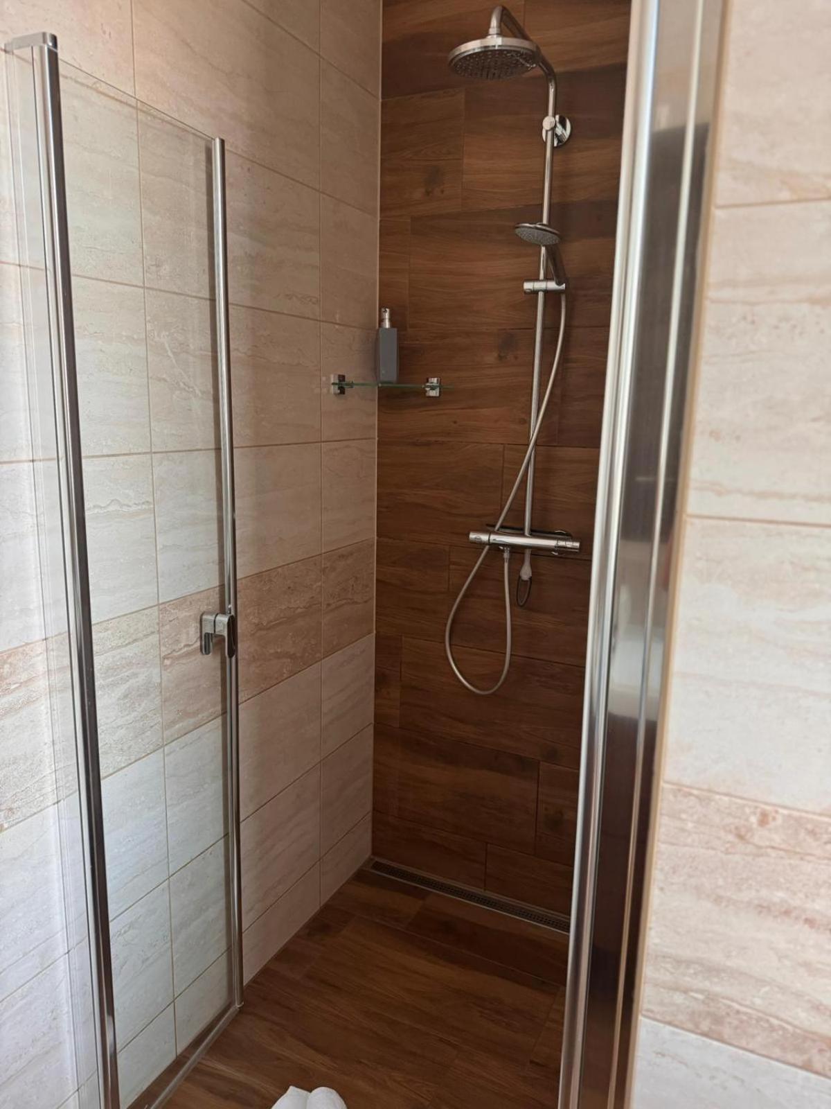 Apartman Ruza Ruzomberok Ngoại thất bức ảnh